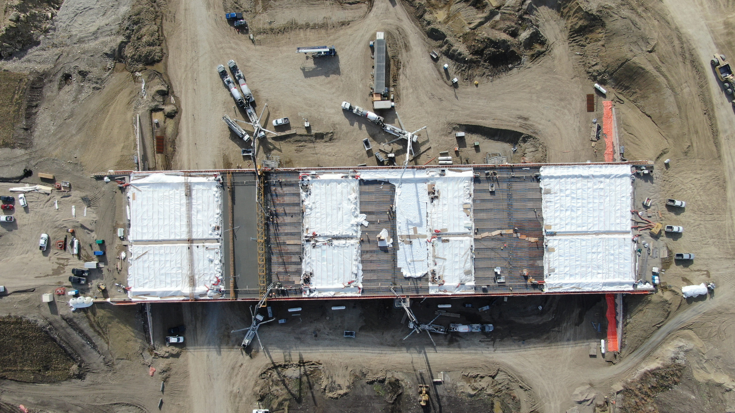 overhead view of Dynamic Concrete Pumping working on the Calgary Ring Road project